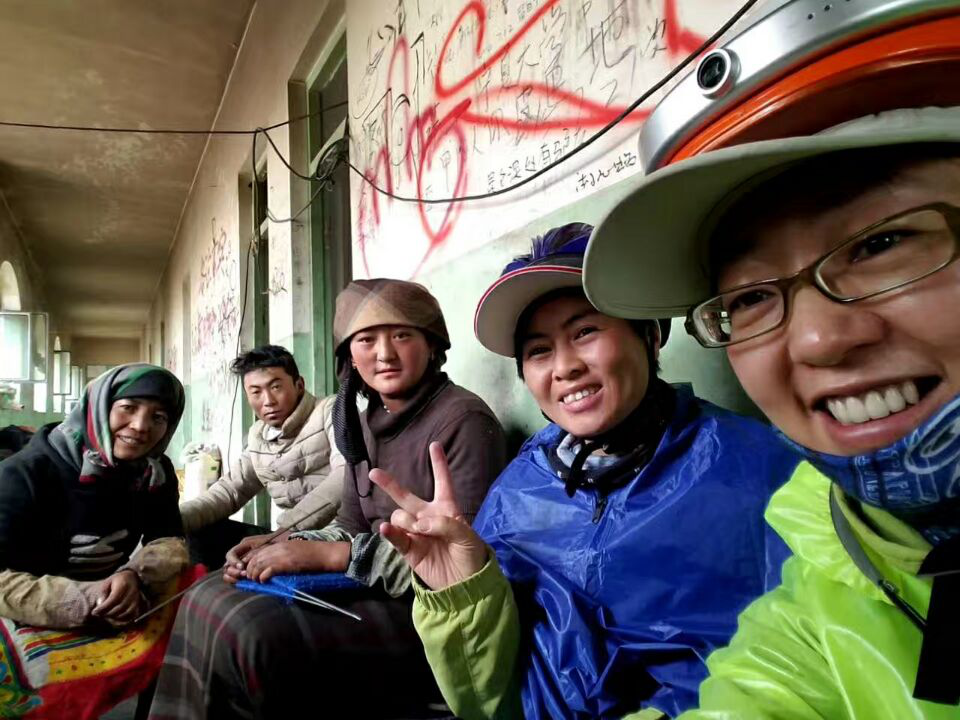 Airwheel伟德体育新藏线骑行