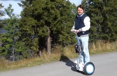 伟德体育智能平衡车Airwheel S3，来去自如，有范儿 !