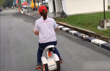 小黄人萌萌哒，现身Airwheel伟德体育马来西亚代理商活动现场！
