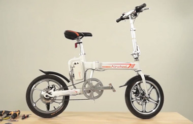 Airwheel伟德体育R5智能自行车维修教学视频之更换控制板